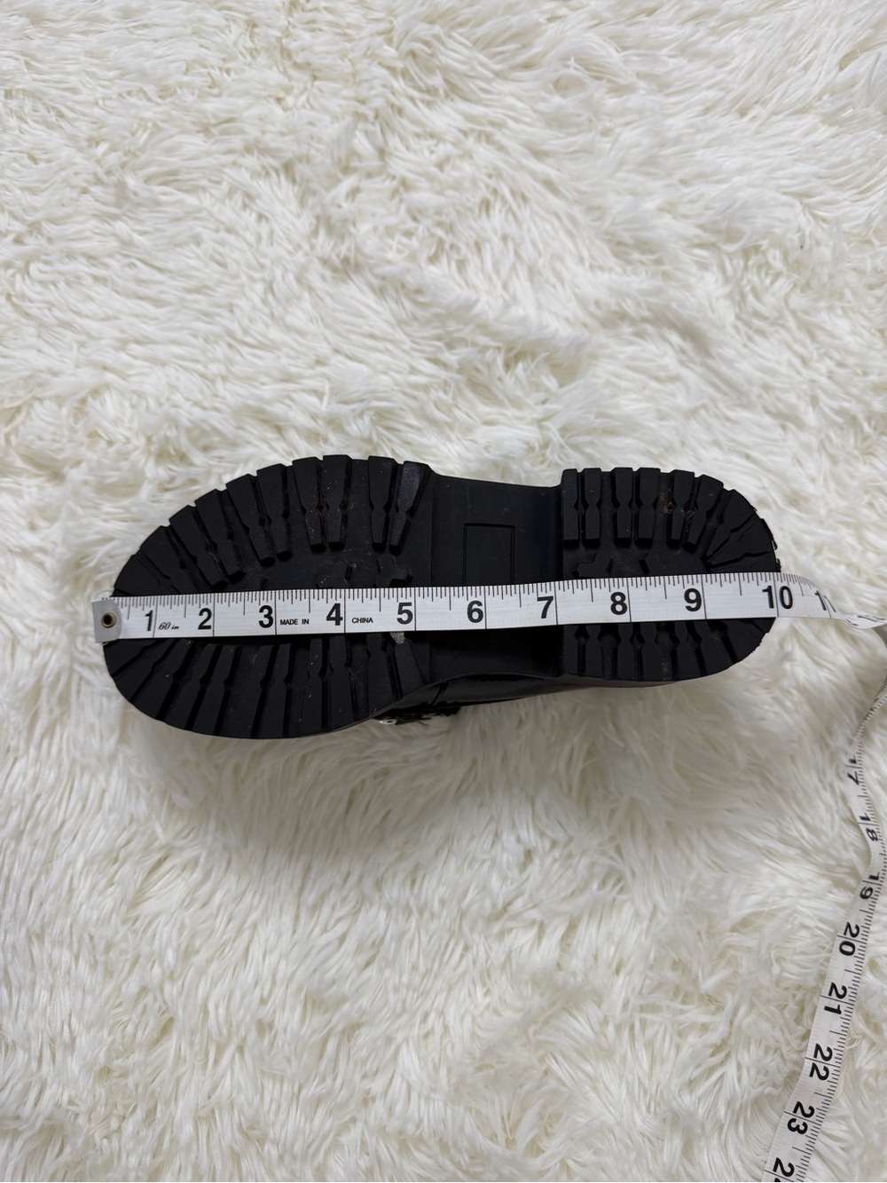 Vince Camuto Girls Black Patent Chain Loafers Bulky Size 2.5 Youth Dark Academia - Picture 8 of 8